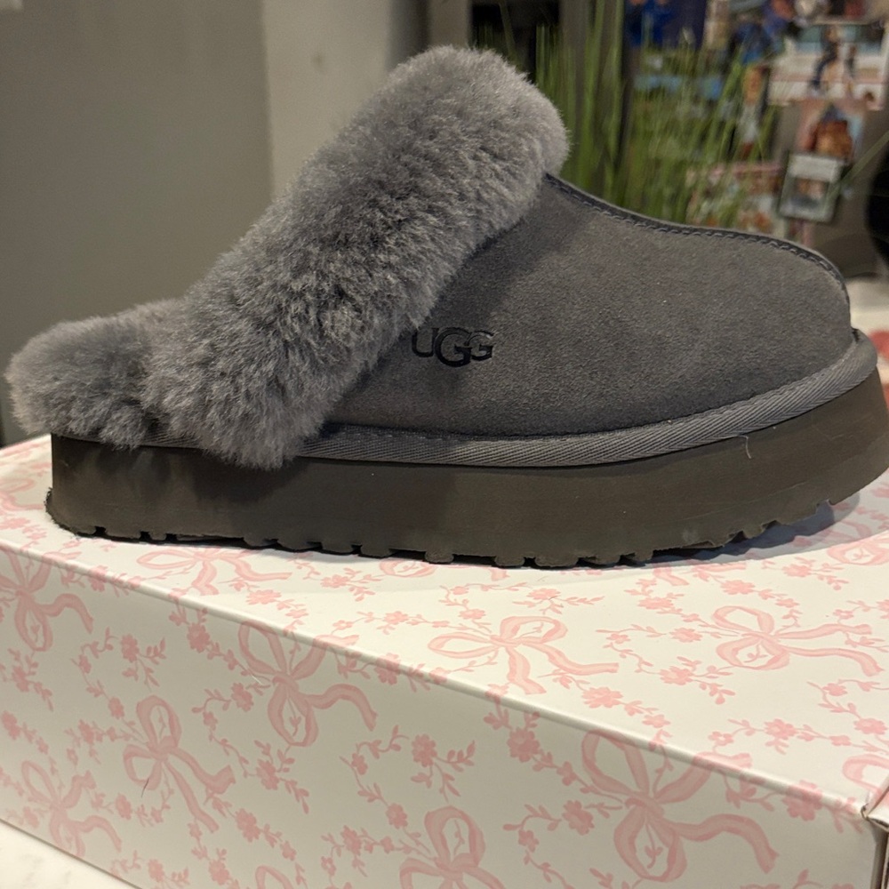 UGG Women's Charcoal Fluffy Slippers